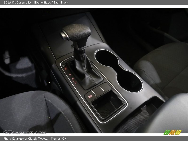 Ebony Black / Satin Black 2019 Kia Sorento LX