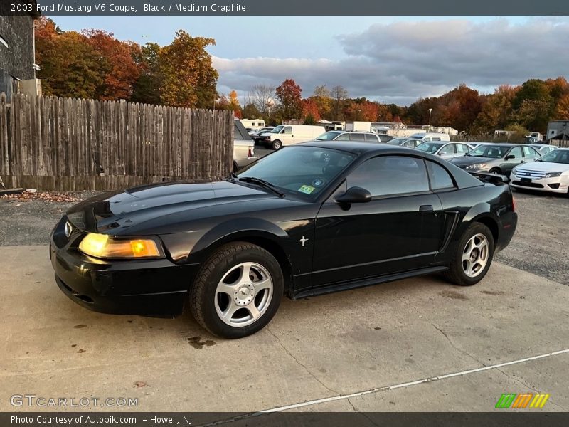 Black / Medium Graphite 2003 Ford Mustang V6 Coupe