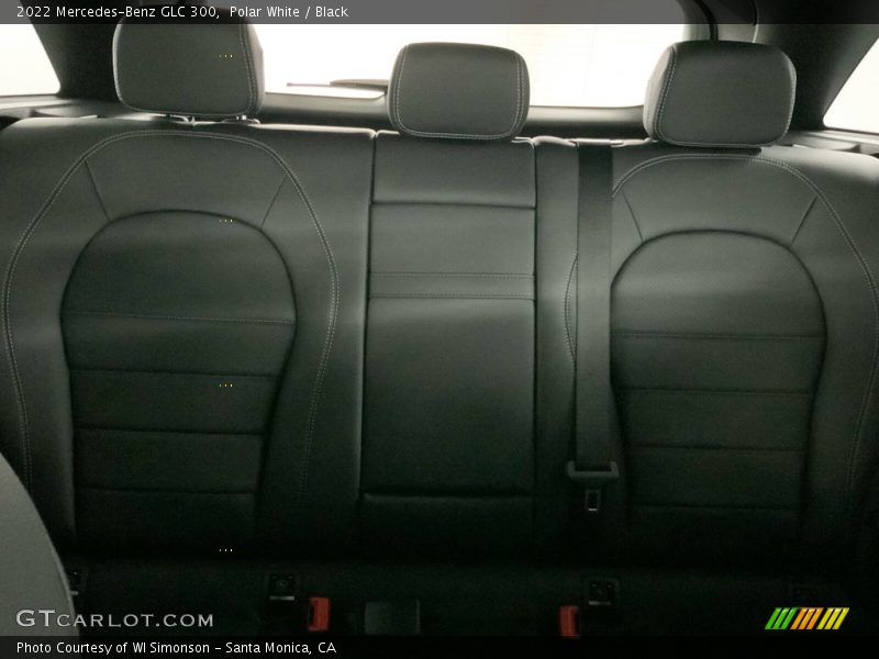 Polar White / Black 2022 Mercedes-Benz GLC 300
