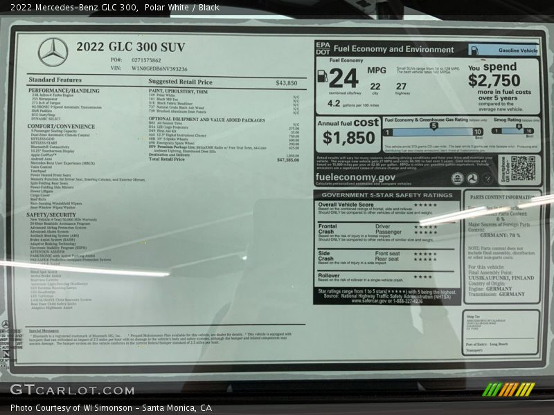 Polar White / Black 2022 Mercedes-Benz GLC 300