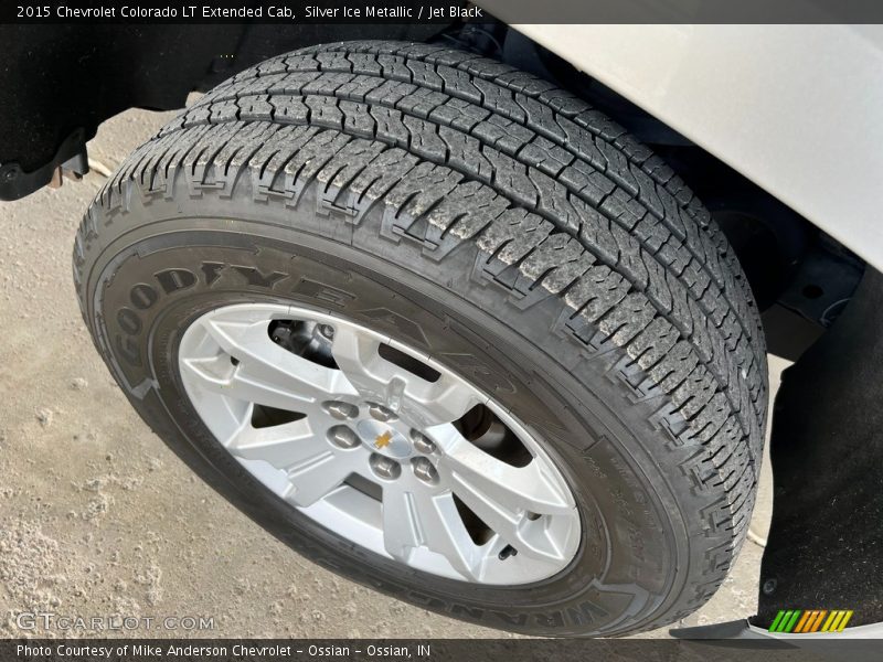 Silver Ice Metallic / Jet Black 2015 Chevrolet Colorado LT Extended Cab