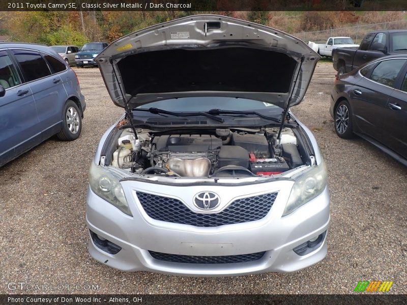 Classic Silver Metallic / Dark Charcoal 2011 Toyota Camry SE