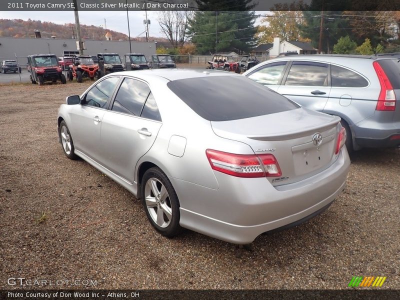 Classic Silver Metallic / Dark Charcoal 2011 Toyota Camry SE