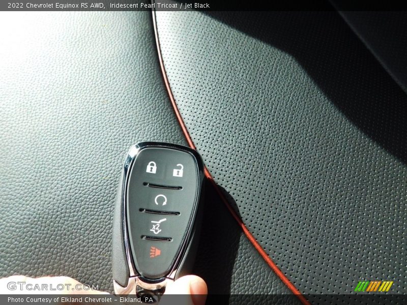 Iridescent Pearl Tricoat / Jet Black 2022 Chevrolet Equinox RS AWD