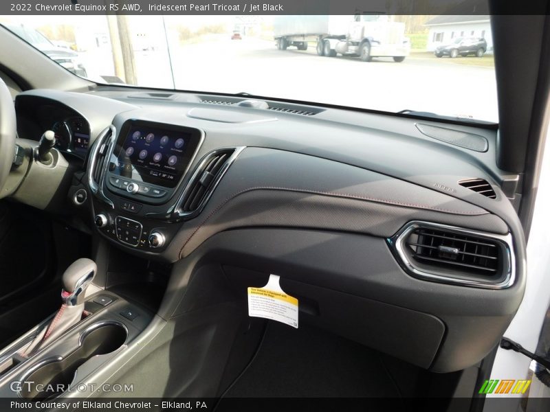 Iridescent Pearl Tricoat / Jet Black 2022 Chevrolet Equinox RS AWD