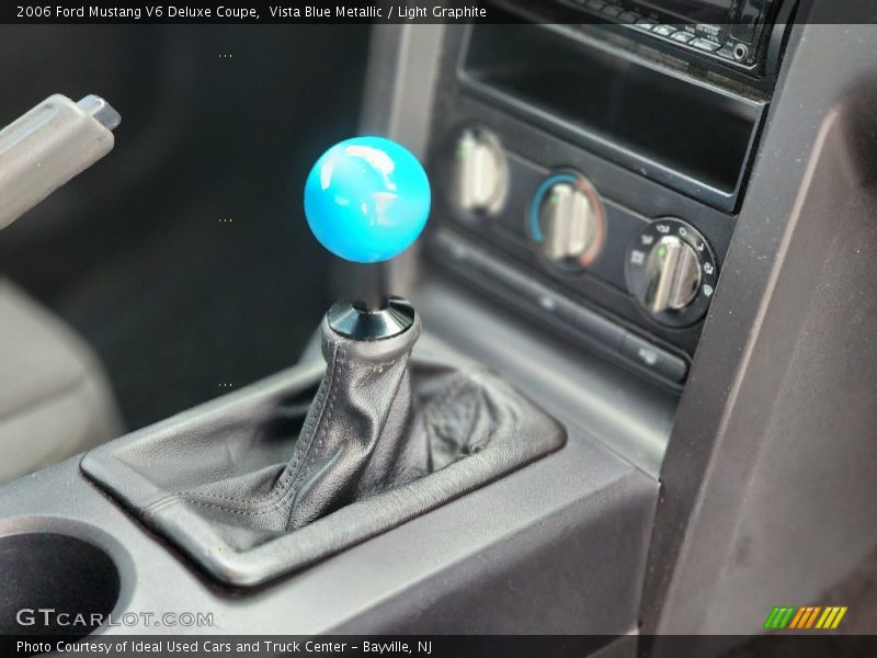 Vista Blue Metallic / Light Graphite 2006 Ford Mustang V6 Deluxe Coupe