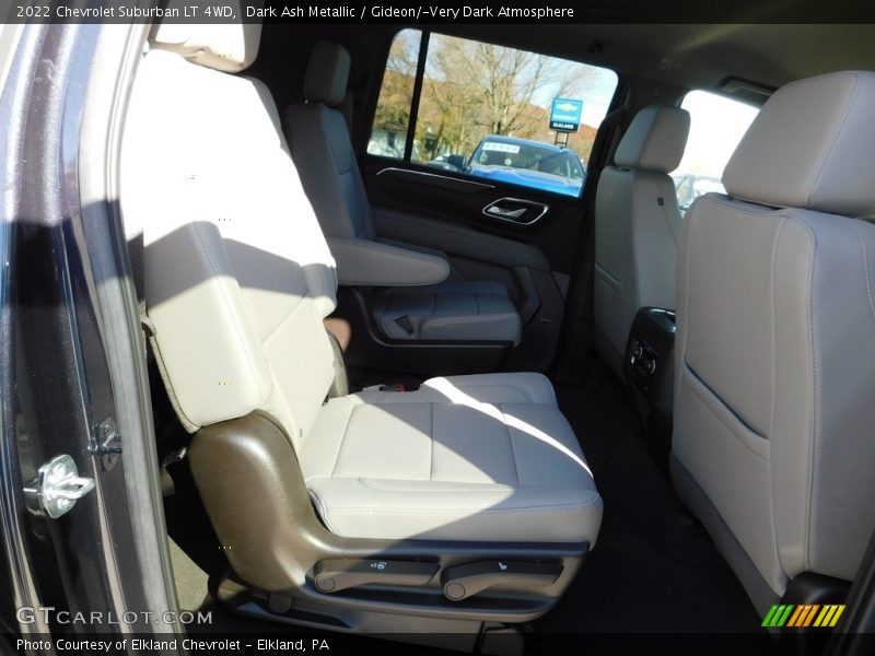 Dark Ash Metallic / Gideon/­Very Dark Atmosphere 2022 Chevrolet Suburban LT 4WD