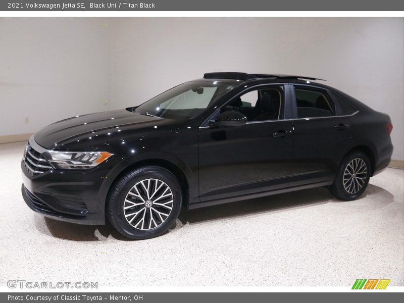 Black Uni / Titan Black 2021 Volkswagen Jetta SE