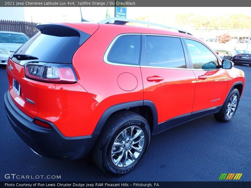 Spitfire Orange / Ski Gray/Black 2021 Jeep Cherokee Latitude Lux 4x4