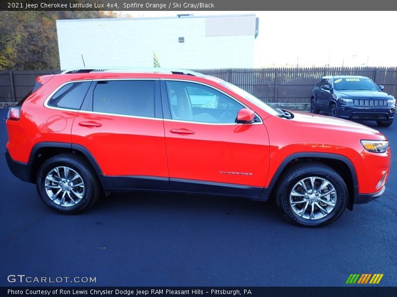 Spitfire Orange / Ski Gray/Black 2021 Jeep Cherokee Latitude Lux 4x4