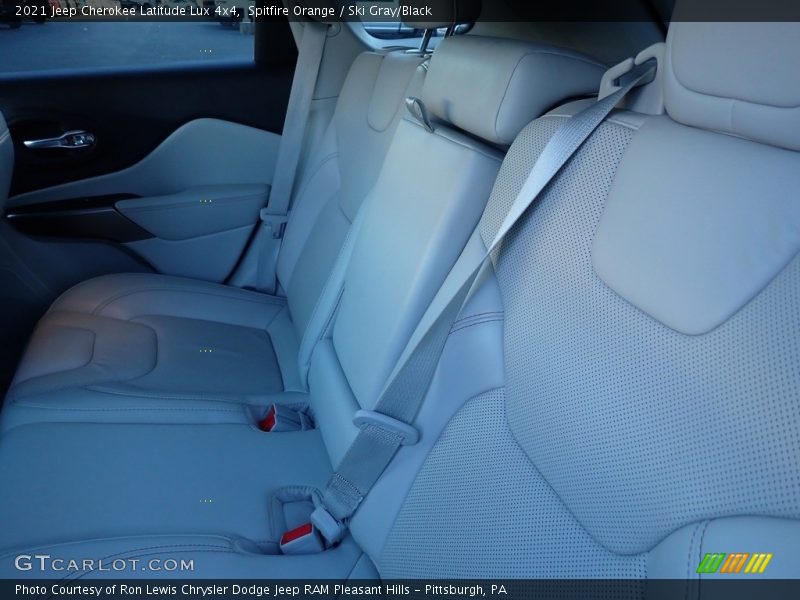 Spitfire Orange / Ski Gray/Black 2021 Jeep Cherokee Latitude Lux 4x4