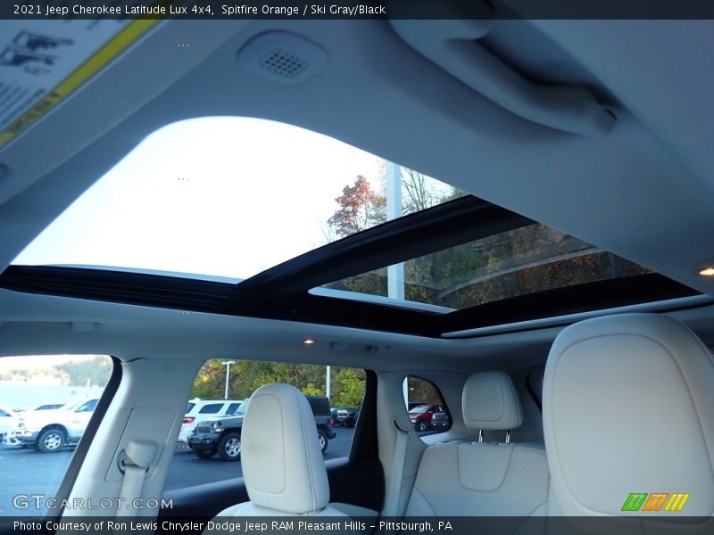 Spitfire Orange / Ski Gray/Black 2021 Jeep Cherokee Latitude Lux 4x4