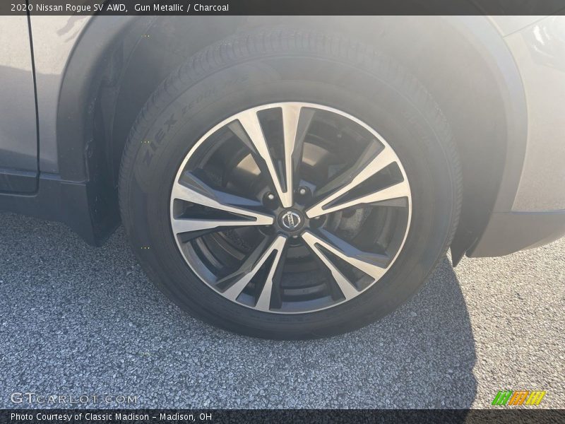 Gun Metallic / Charcoal 2020 Nissan Rogue SV AWD