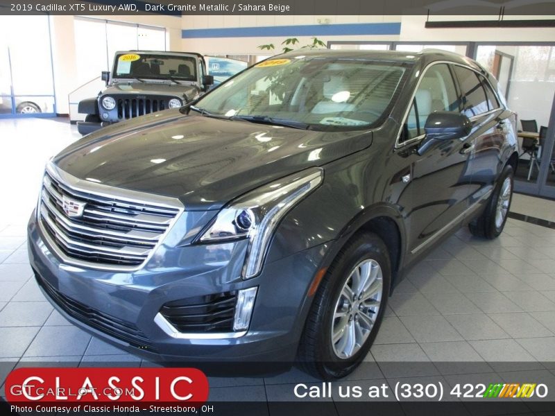 Dark Granite Metallic / Sahara Beige 2019 Cadillac XT5 Luxury AWD