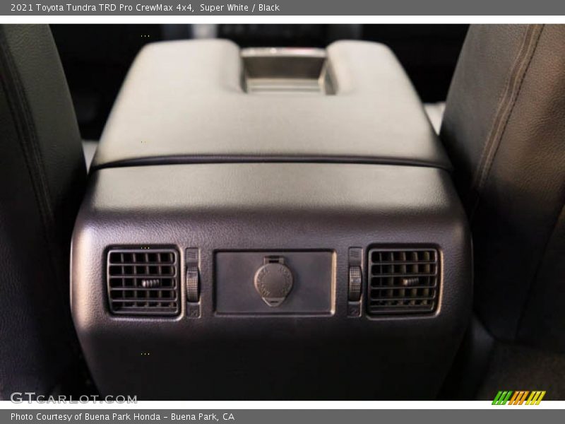 Super White / Black 2021 Toyota Tundra TRD Pro CrewMax 4x4