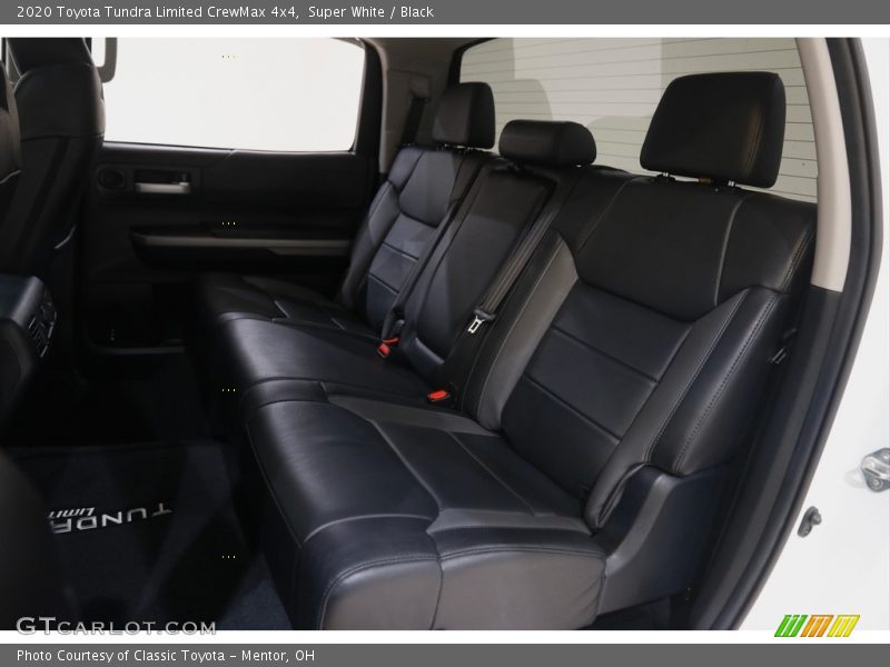 Super White / Black 2020 Toyota Tundra Limited CrewMax 4x4