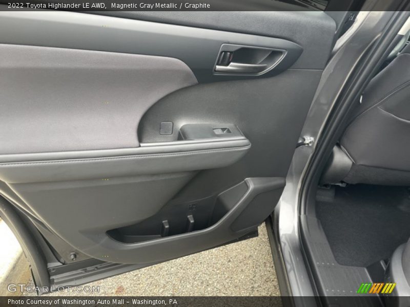 Magnetic Gray Metallic / Graphite 2022 Toyota Highlander LE AWD