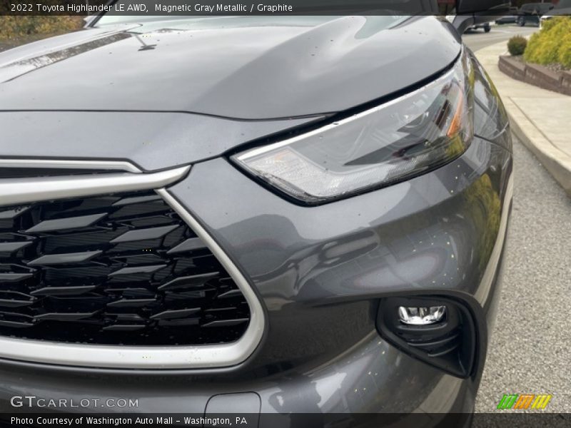 Magnetic Gray Metallic / Graphite 2022 Toyota Highlander LE AWD