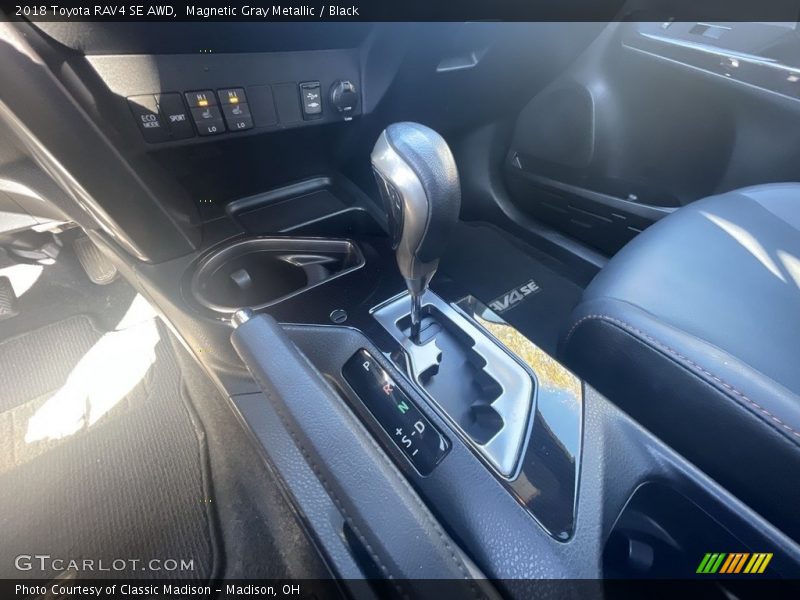 Magnetic Gray Metallic / Black 2018 Toyota RAV4 SE AWD