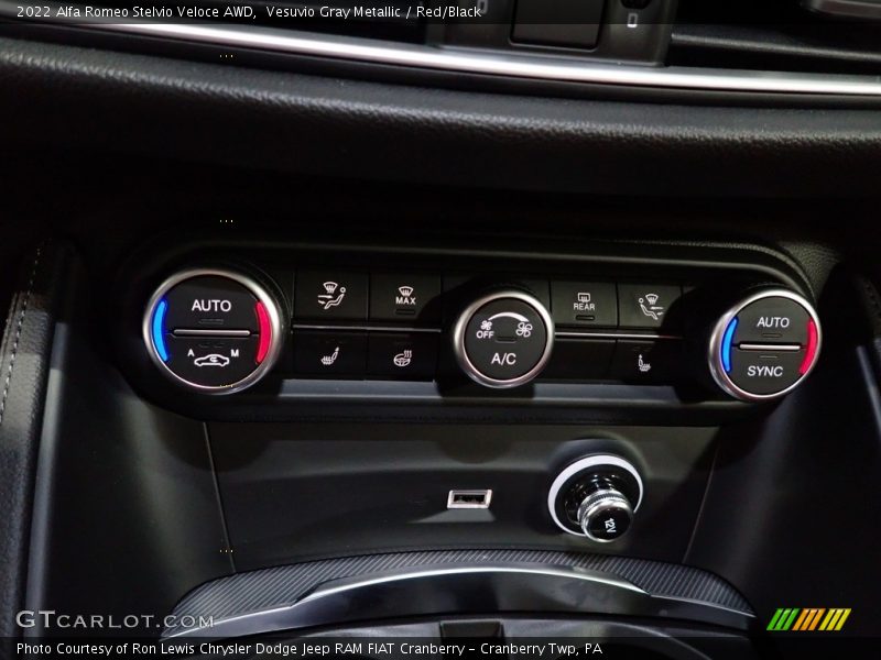 Vesuvio Gray Metallic / Red/Black 2022 Alfa Romeo Stelvio Veloce AWD