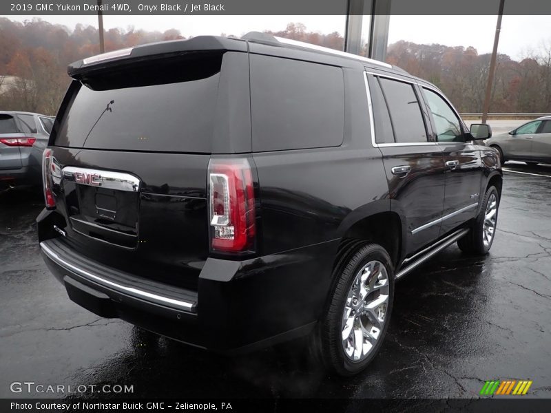 Onyx Black / Jet Black 2019 GMC Yukon Denali 4WD