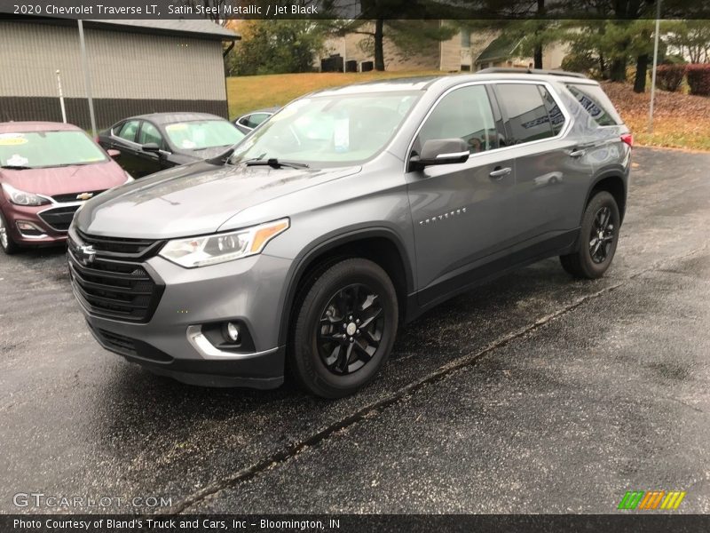 Satin Steel Metallic / Jet Black 2020 Chevrolet Traverse LT