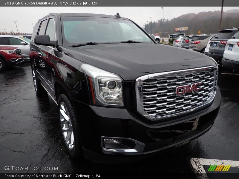 Onyx Black / Jet Black 2019 GMC Yukon Denali 4WD