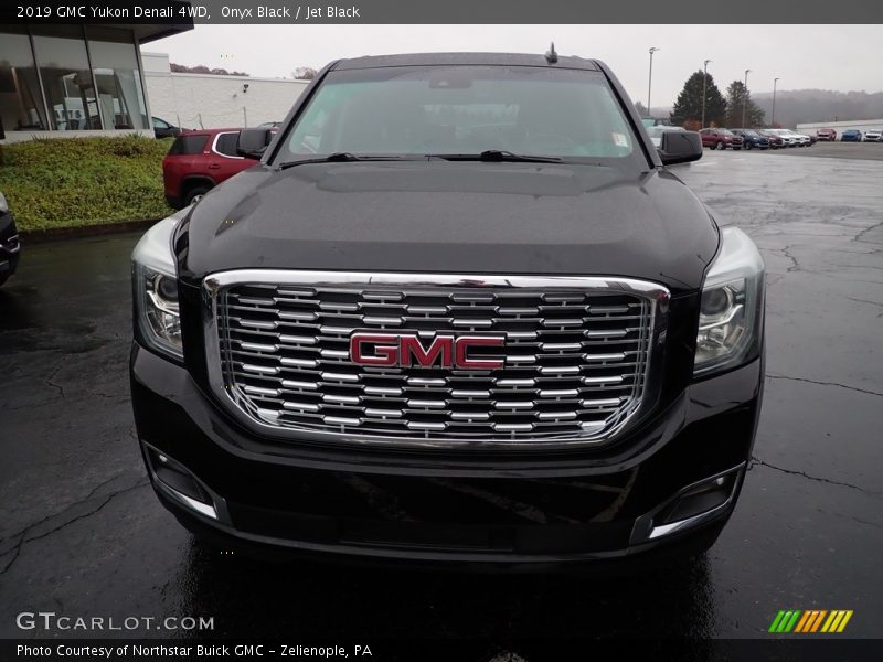 Onyx Black / Jet Black 2019 GMC Yukon Denali 4WD