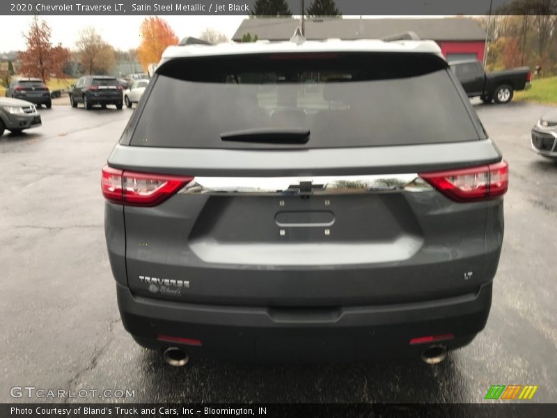 Satin Steel Metallic / Jet Black 2020 Chevrolet Traverse LT