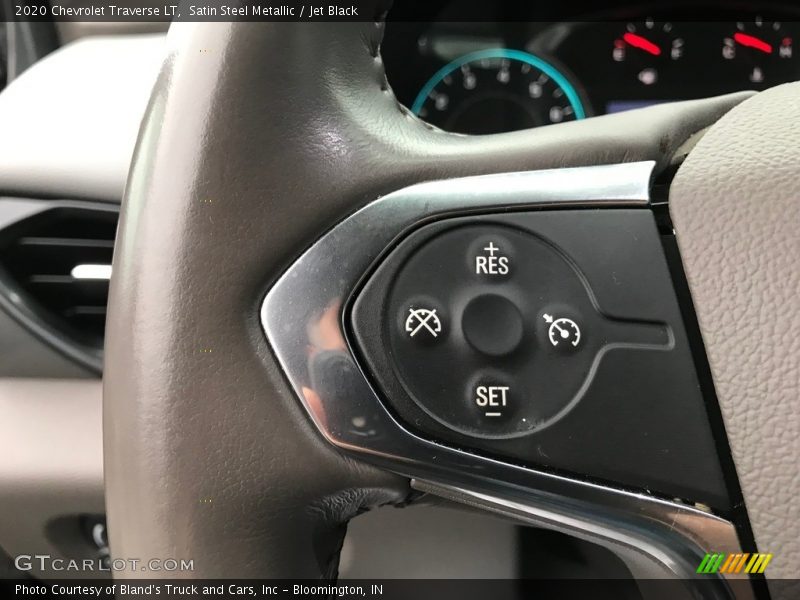 Satin Steel Metallic / Jet Black 2020 Chevrolet Traverse LT