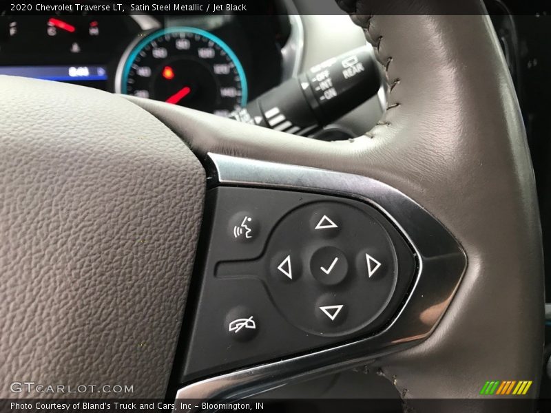 Satin Steel Metallic / Jet Black 2020 Chevrolet Traverse LT
