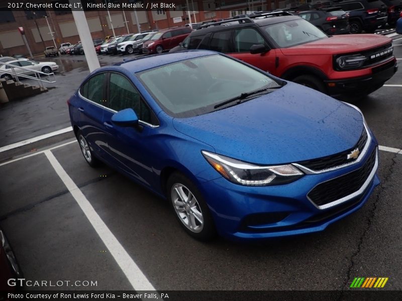 Kinetic Blue Metallic / Jet Black 2017 Chevrolet Cruze LT