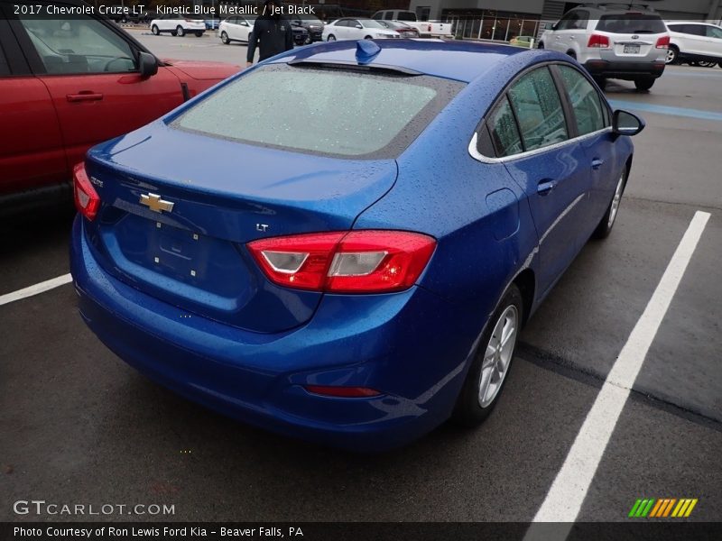 Kinetic Blue Metallic / Jet Black 2017 Chevrolet Cruze LT