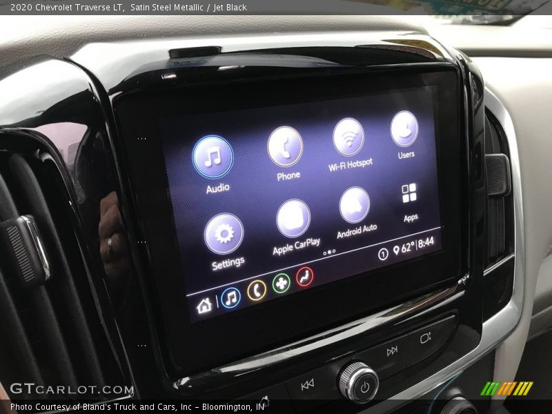 Satin Steel Metallic / Jet Black 2020 Chevrolet Traverse LT