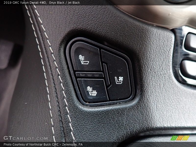 Controls of 2019 Yukon Denali 4WD