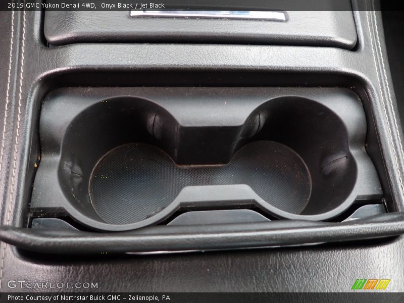Onyx Black / Jet Black 2019 GMC Yukon Denali 4WD