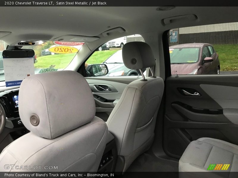 Satin Steel Metallic / Jet Black 2020 Chevrolet Traverse LT