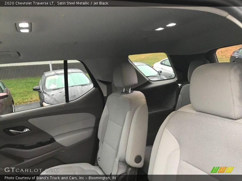 Satin Steel Metallic / Jet Black 2020 Chevrolet Traverse LT