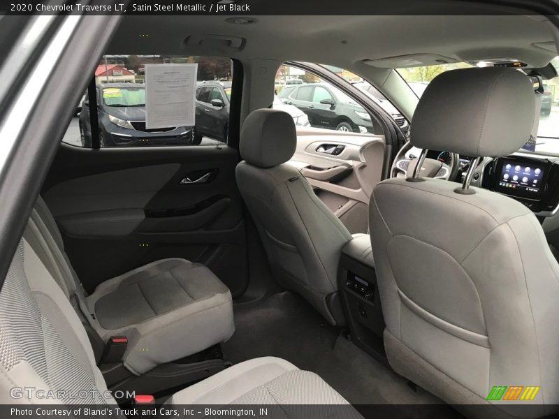 Satin Steel Metallic / Jet Black 2020 Chevrolet Traverse LT