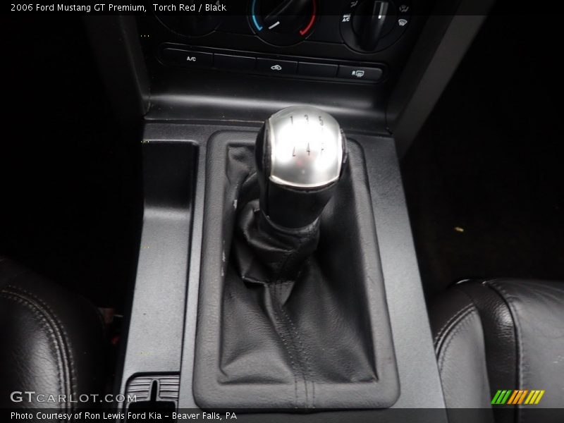 Torch Red / Black 2006 Ford Mustang GT Premium