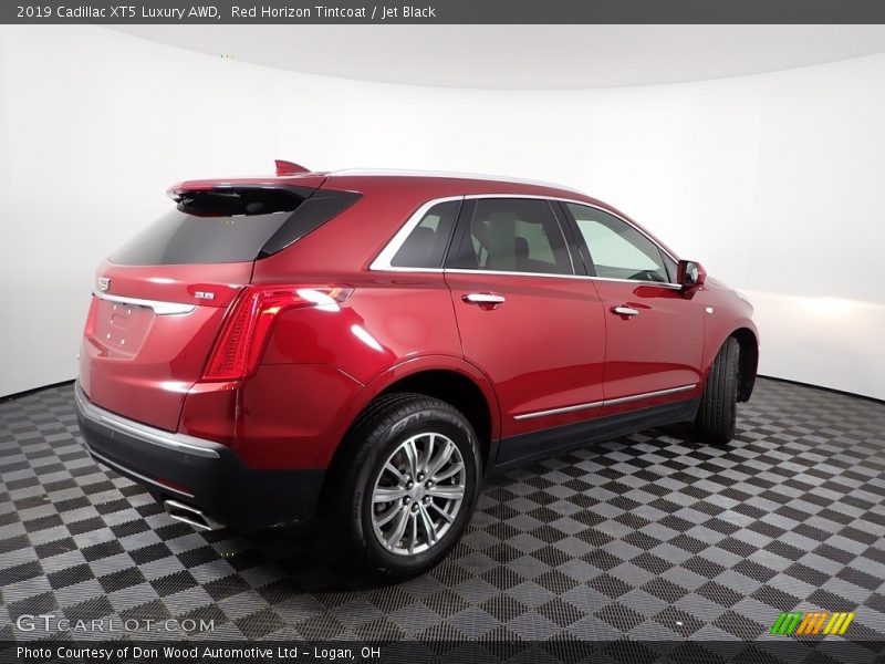 Red Horizon Tintcoat / Jet Black 2019 Cadillac XT5 Luxury AWD