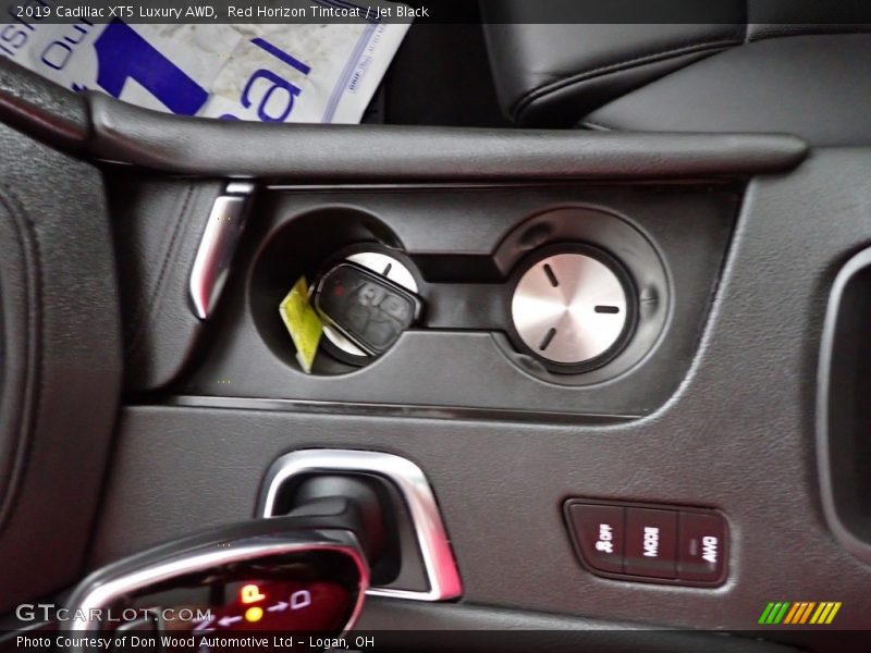 Red Horizon Tintcoat / Jet Black 2019 Cadillac XT5 Luxury AWD