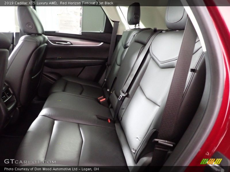 Red Horizon Tintcoat / Jet Black 2019 Cadillac XT5 Luxury AWD