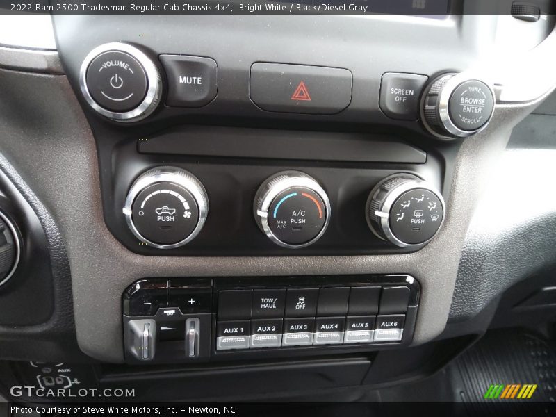 Bright White / Black/Diesel Gray 2022 Ram 2500 Tradesman Regular Cab Chassis 4x4