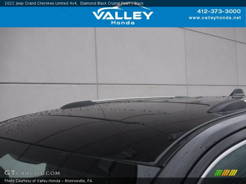 Diamond Black Crystal Pearl / Black 2022 Jeep Grand Cherokee Limited 4x4