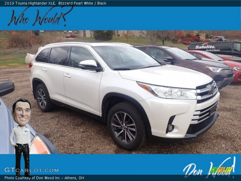 Blizzard Pearl White / Black 2019 Toyota Highlander XLE