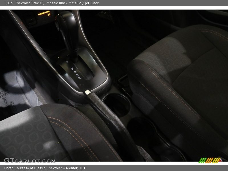 Mosaic Black Metallic / Jet Black 2019 Chevrolet Trax LS