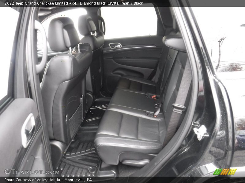 Diamond Black Crystal Pearl / Black 2022 Jeep Grand Cherokee Limited 4x4