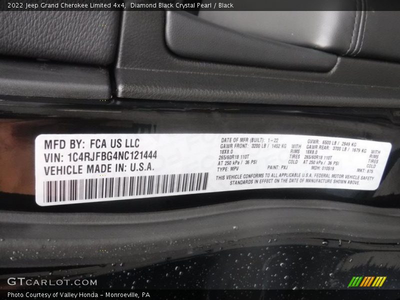 Diamond Black Crystal Pearl / Black 2022 Jeep Grand Cherokee Limited 4x4