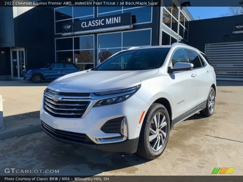 Iridescent Pearl Tricoat / Jet Black/Maple Sugar 2022 Chevrolet Equinox Premier AWD